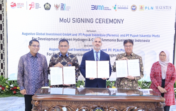 Penandatanganan MoU Pembangunan Pabrik Green Hydrogen di IMIA